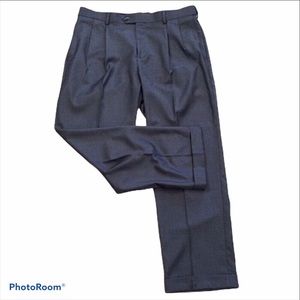 Croft & Barrow front pleated cuffed 36 x 29 gray slacks